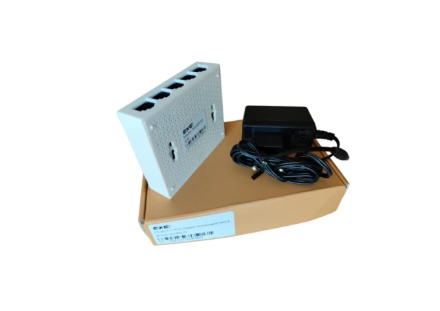 ExeLink SG1005TD swich Gbit, 5 x RJ45 Portova, plastično kućište