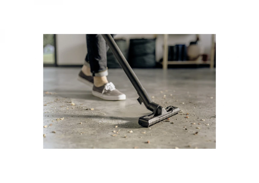KARCHER KWD 2 S (V-15/4/18) Usisivač za suvo i mokro usisavanje 