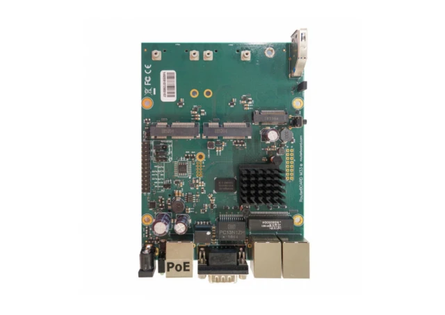 MikroTik RBM33G RouterBOARD M33G with RoterOS L4