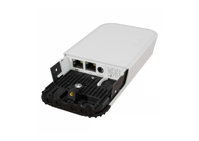 MikroTik wAPGR-5HacD2HnD&EC200A-EU
