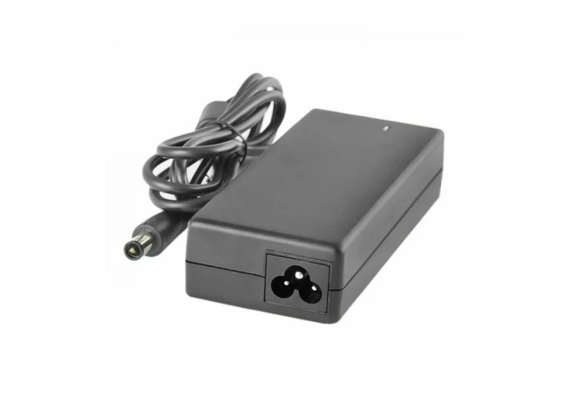 SEAGATE NB ADAPTER XRT 90W 19V - 4,74A  XRT90-190-4740H50
